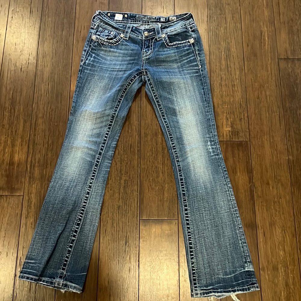 Miss me jeans! Size 28. Beaded pockets!